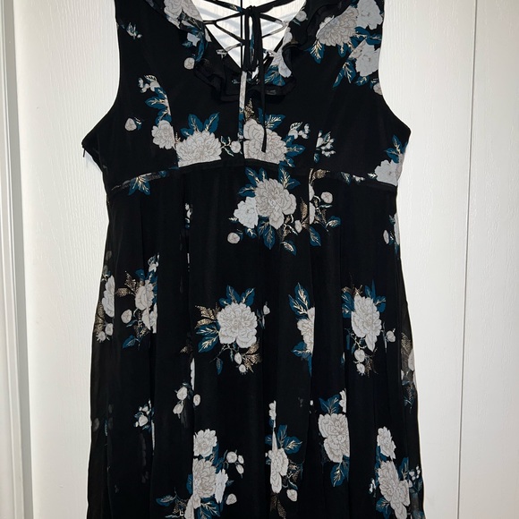Torrid Floral Skater Dress - Picture 3 of 11